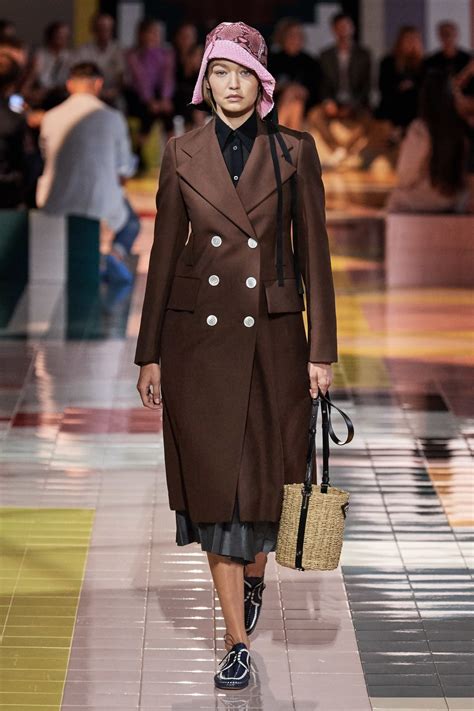 Prada Spring/Summer 2020 Womenswear Show Review 